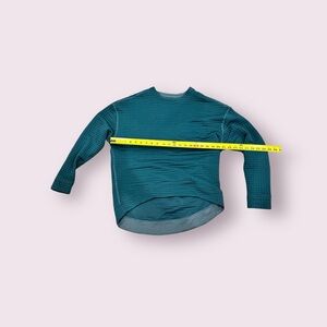 NOBULL teal thermal size M. Waffled. Gorgeous teal blue VGUC!